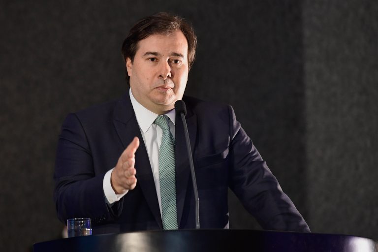 Maia vai pautar projetos de consenso entre agronegócio e meio ambiente